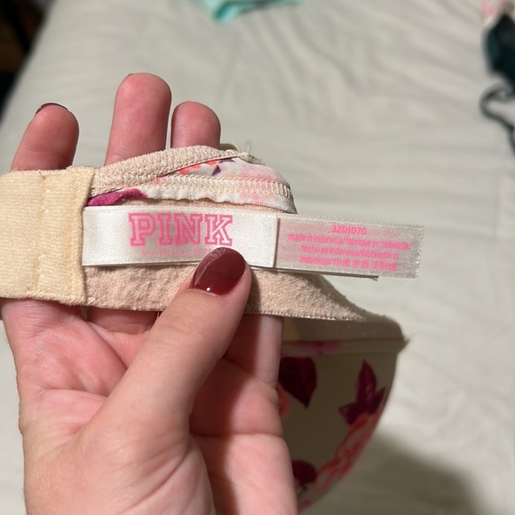 Victorias Secret Push Up Bra Bundle - Picture 5 of 7